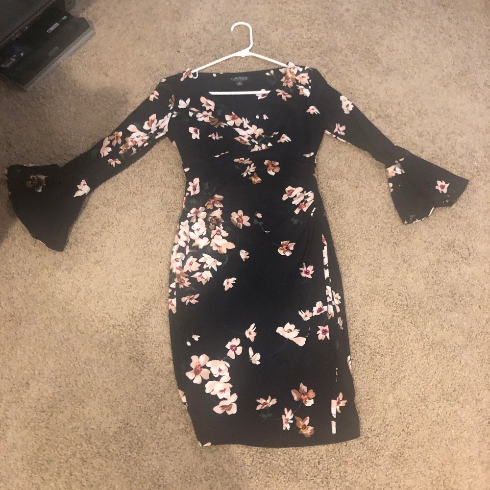 Top stylish cocktail dress!